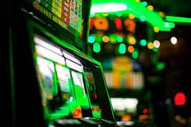 Người dùng Việt Nam truy cập live casino min88 trên điện thoại di động